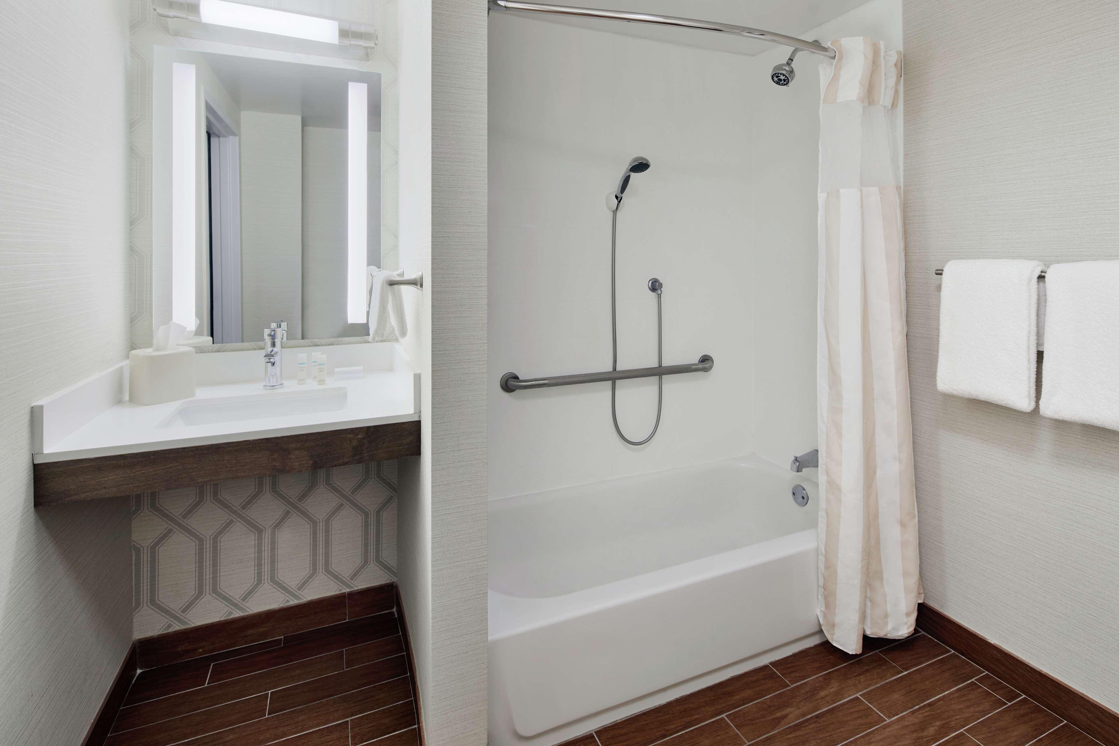 Hilton Garden Inn Allentown West Breinigsville Bagian luar foto